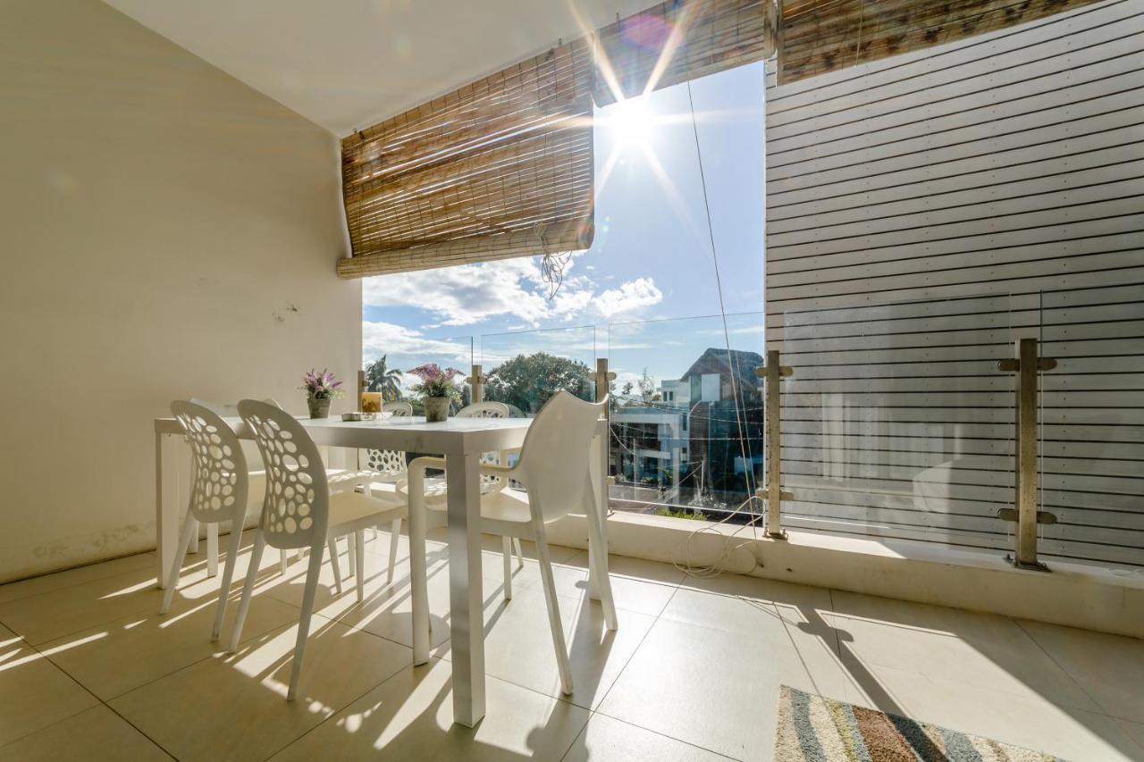 Beachcove Apartment 9 In Pereybere Pereybere Beach Exterior photo